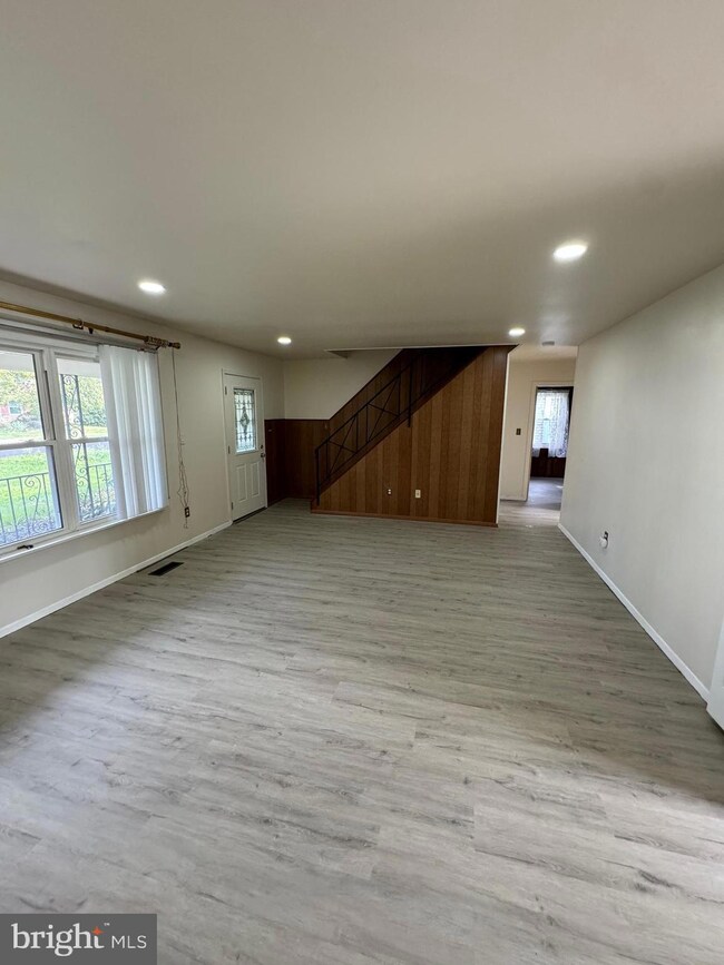 95 Hazelwood Cir, Willingboro, NJ 08046 - photo 4