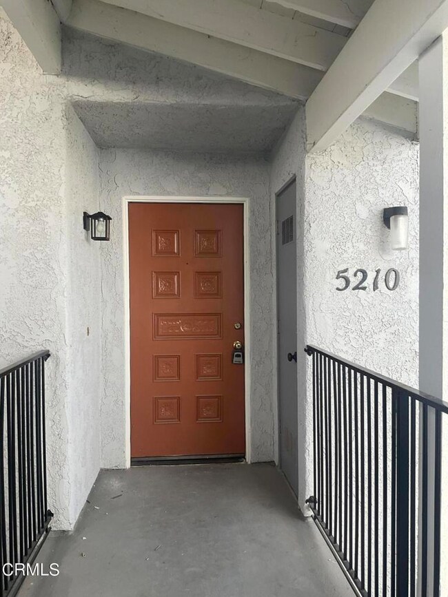 5210 Longfellow Way, Oxnard, CA 93033 - photo 4