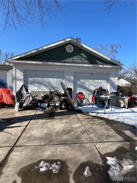 804 Revere Ave, North Tonawanda, NY 14120 - photo 2