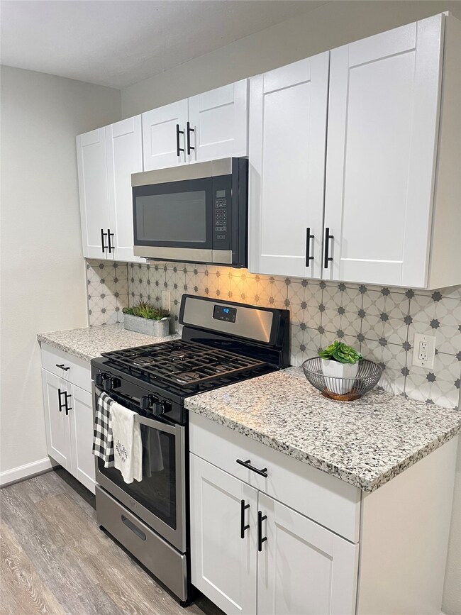 5925 Jerrycrest Dr, Pearland, TX 77584 - photo 5