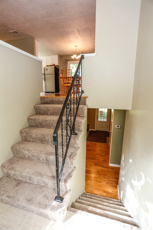 12 Birchwood Ln, Hooksett, NH 03106 - photo 4