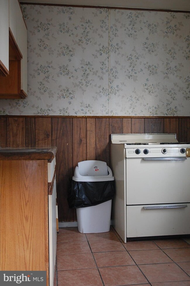 830 Buttonwood St, Reading, PA 19601 - photo 7