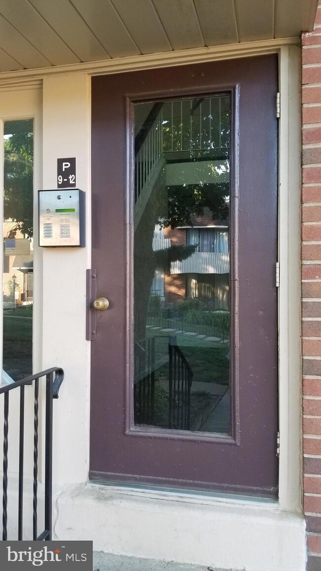 100 E Glenolden Ave unit P12, Glenolden, PA 19036 - photo 2