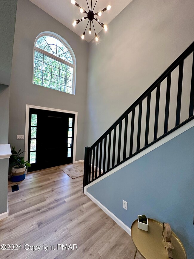 3128 Wintergreen Ln, Pocono Summit, PA 18346 - photo 5