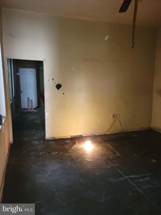 700 Appleton St, Baltimore, MD 21217 - photo 5