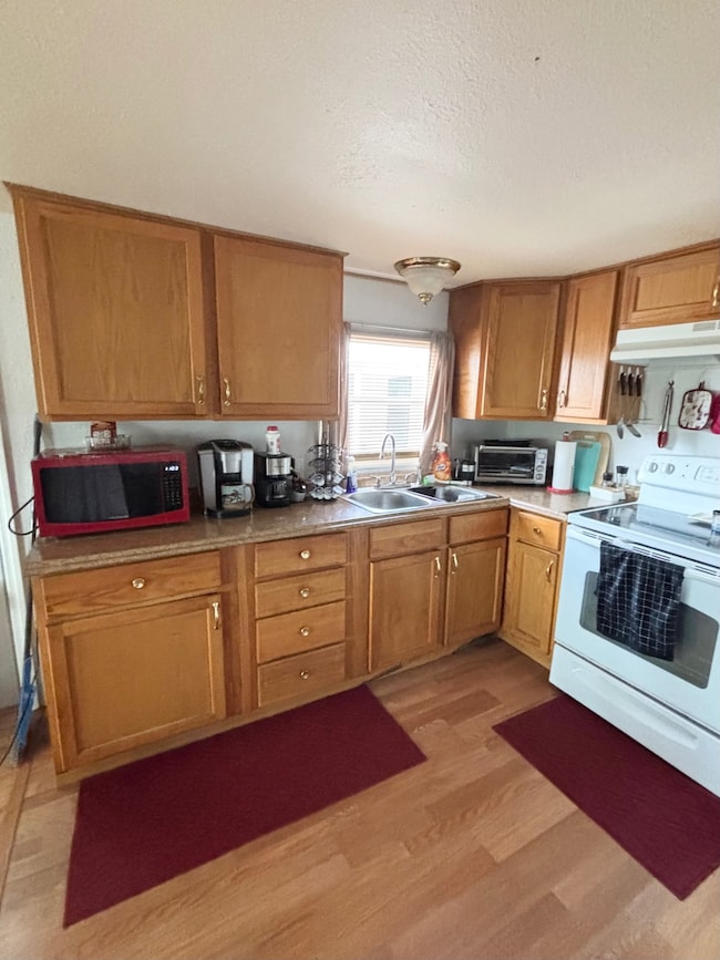 981 Ulmer Rd unit 73, Frostproof, FL 33843 - photo 2