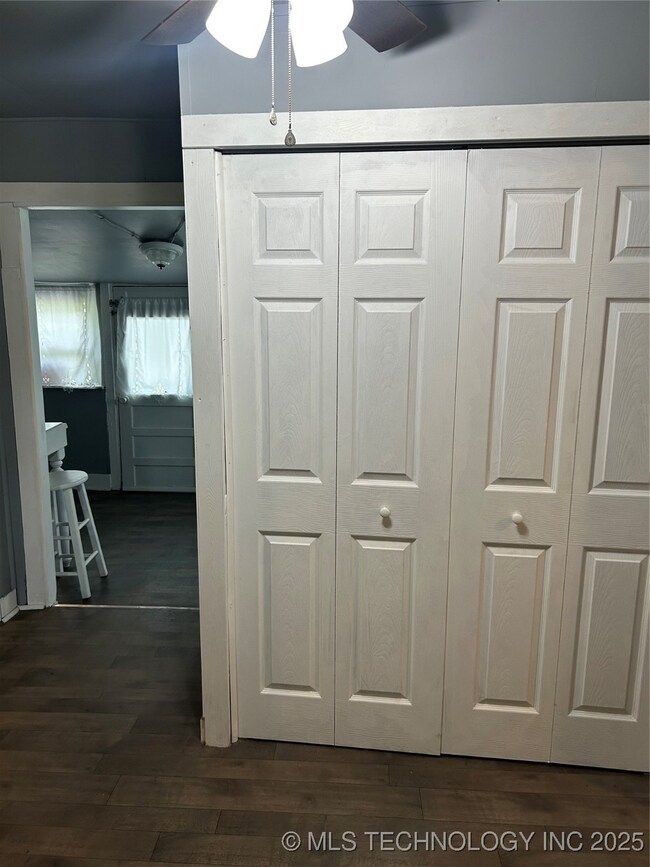 408 S Clark St, Coalgate, OK 74538 - photo 7