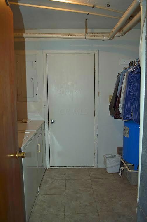 269 Harbor View Dr, Thornville, OH 43076 - photo 5