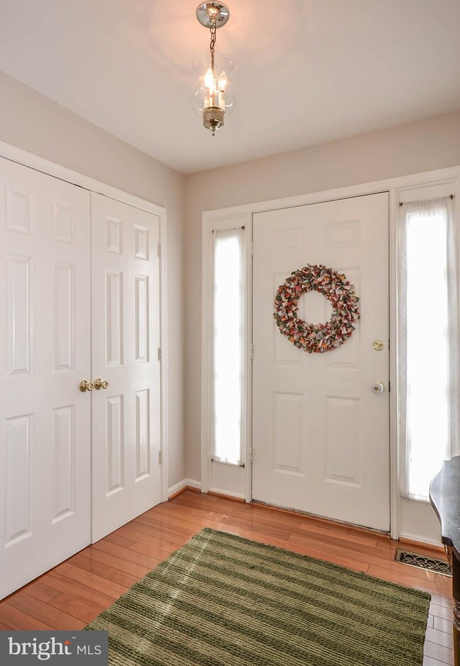 3219 Saint Augustine Ct, Olney, MD 20832 - photo 4