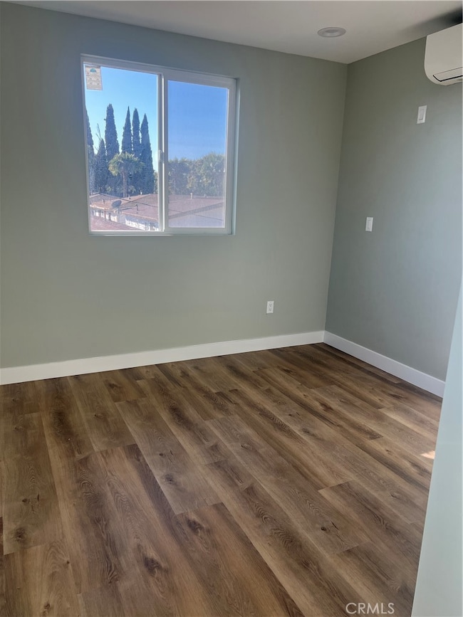 4966 Oregon Ave unit E, Long Beach, CA 90805 - photo 2