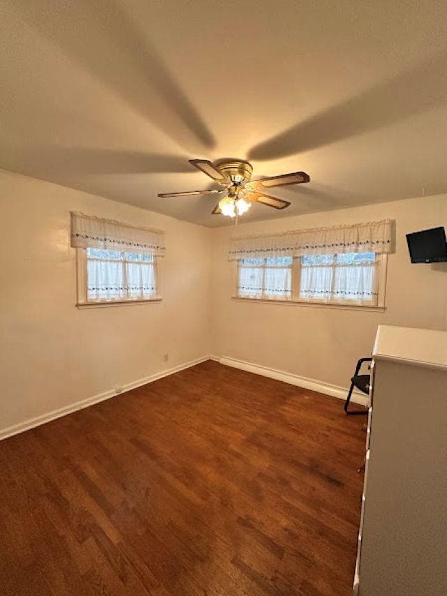 4518 Huckleberry Ln, Flint, MI 48507 - photo 6