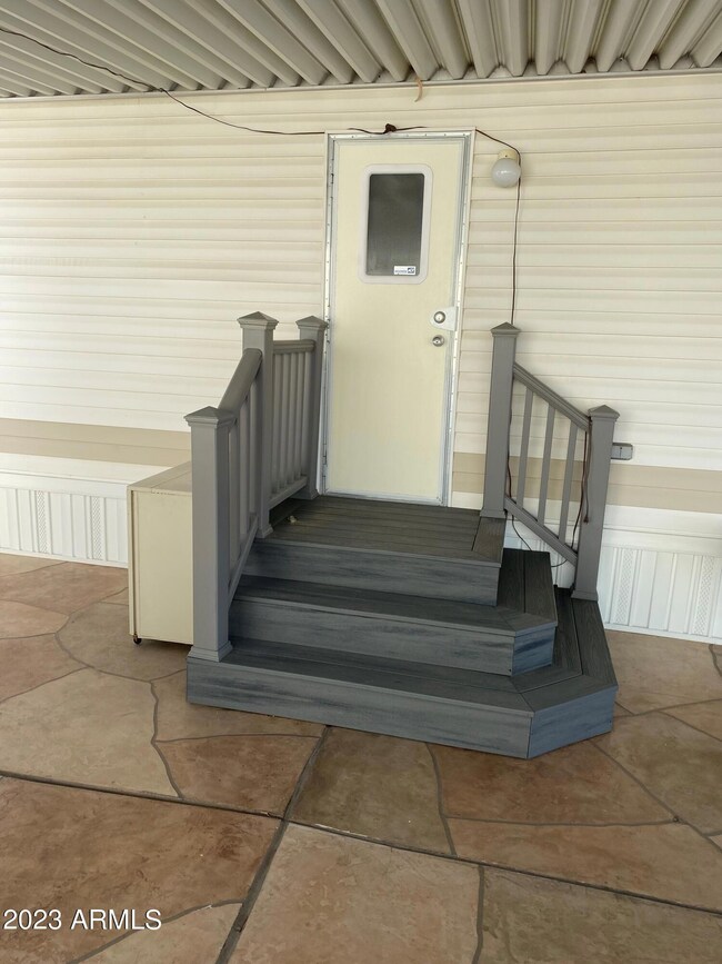 Pic 7 Primary entrance