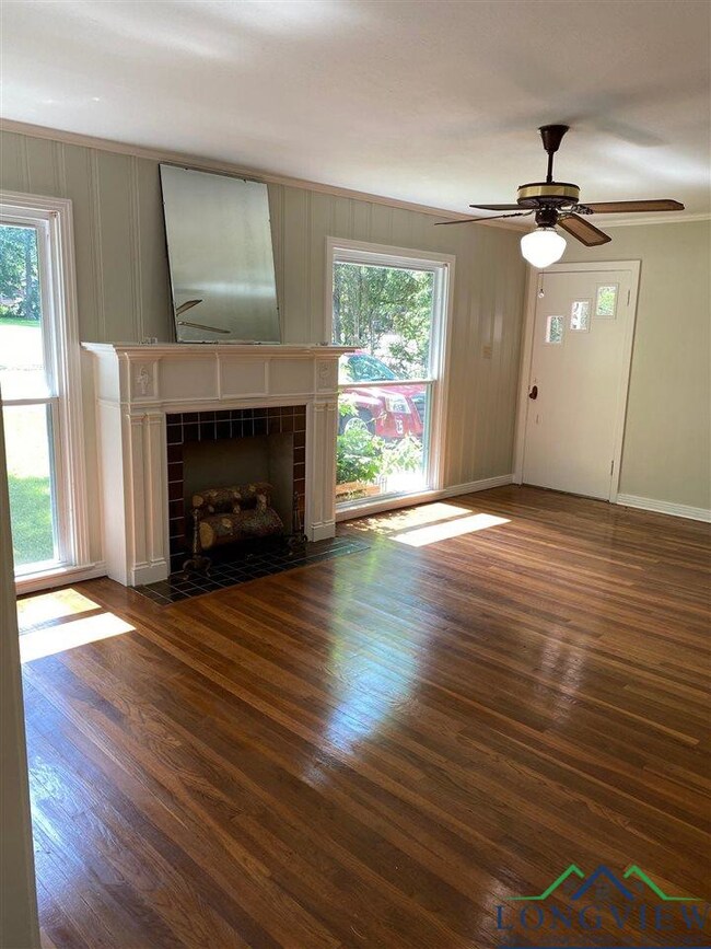 427 Glover Dr, Longview, TX 75601 - photo 3