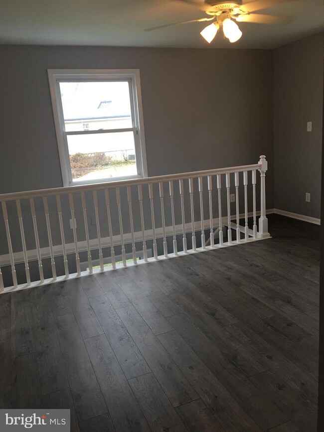 121 Underwood Ave, West Deptford, NJ 08096 - photo 2