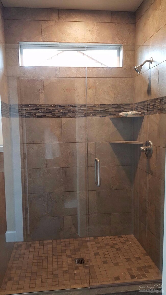 1666 NW Zamia Ave, Redmond, OR 97756 - photo 5