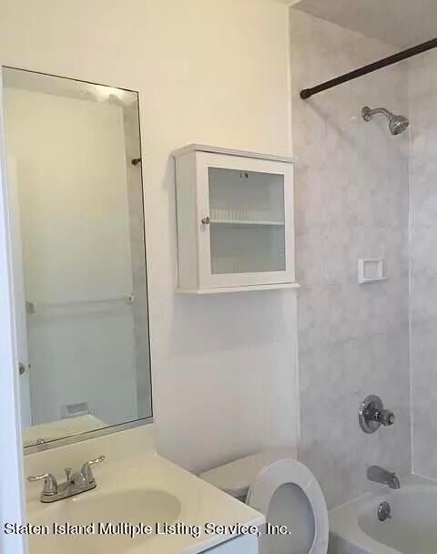 15 Culotta Ln, Staten Island, NY 10309 - photo 2