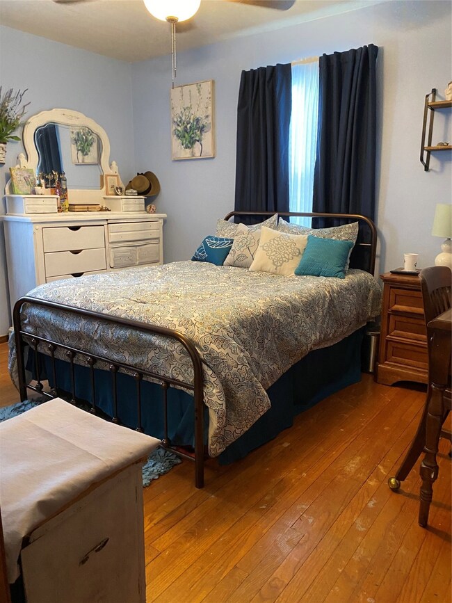 717 Dezso Dr, Alvin, TX 77511 - photo 7