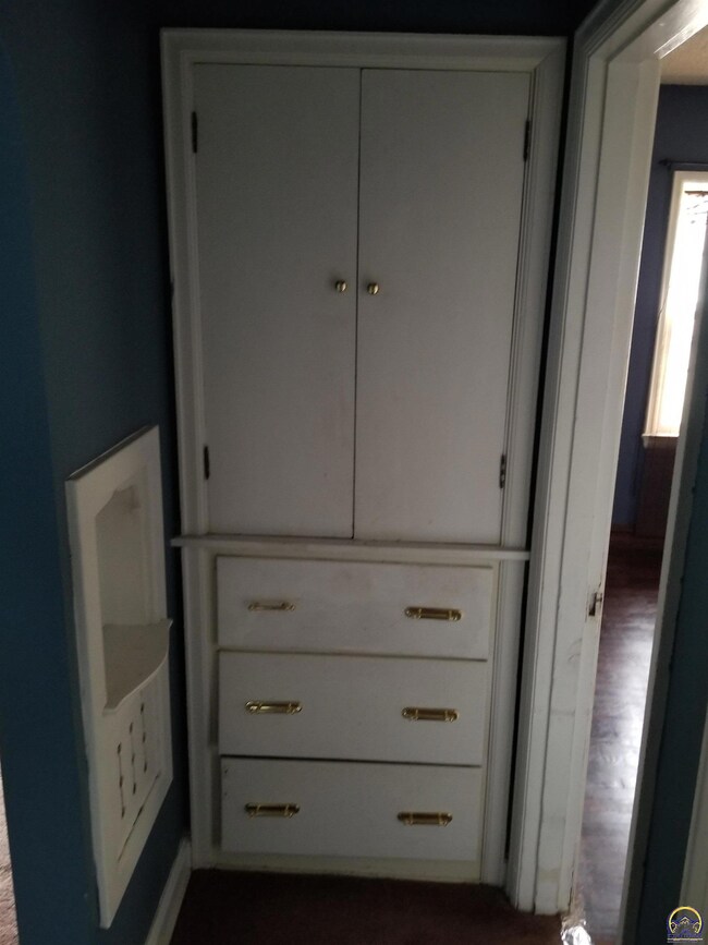 926 SW Wayne Ave, Topeka, KS 66606 - photo 7