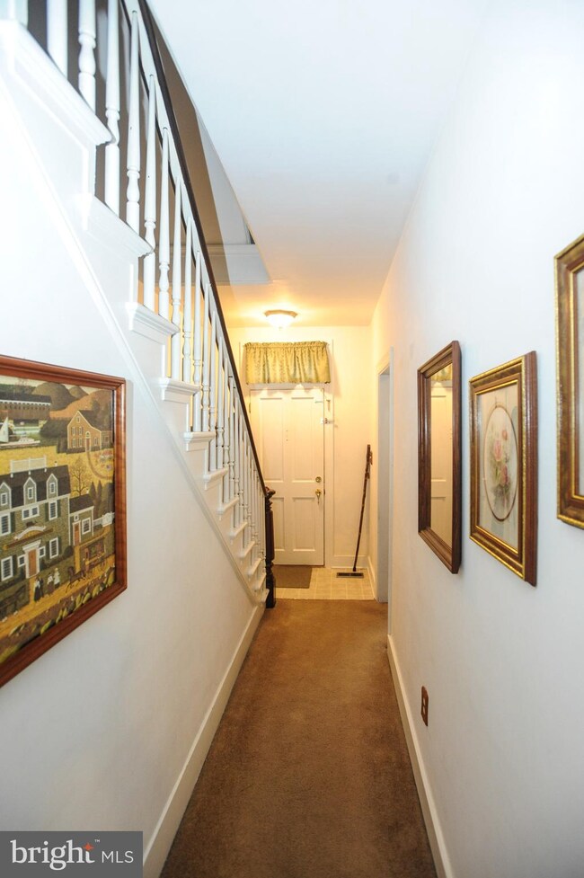 133 E Antietam St, Hagerstown, MD 21740 - photo 3