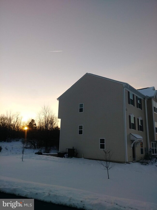 7 Private Ct, Bunker Hill, WV 25413 - photo 5