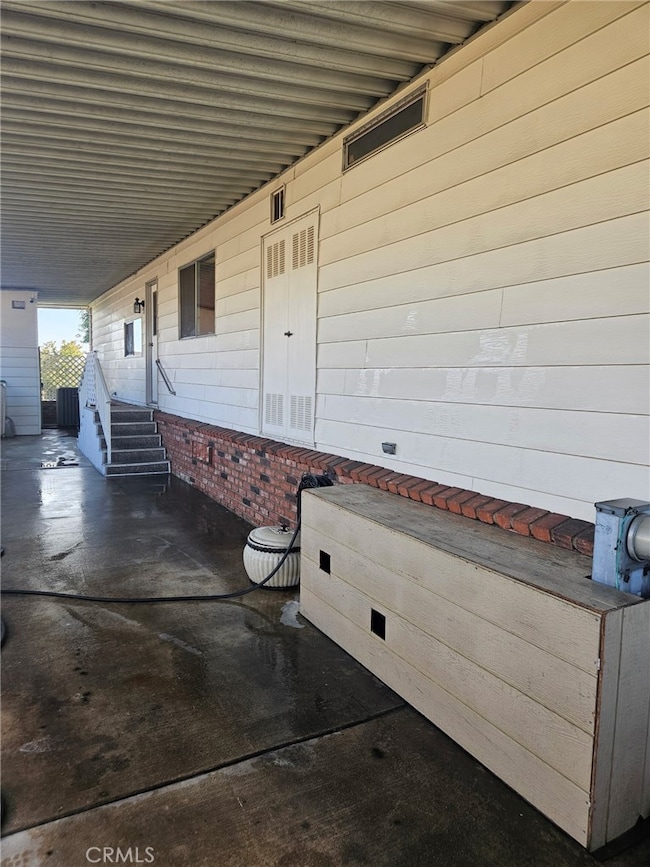 Carport  side of mobile home