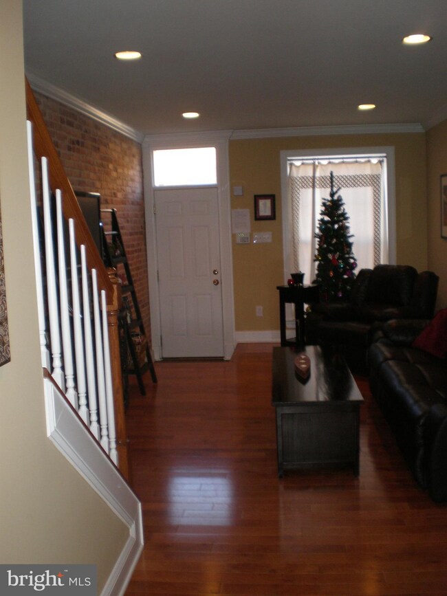 744 S Curley St, Baltimore, MD 21224 - photo 6