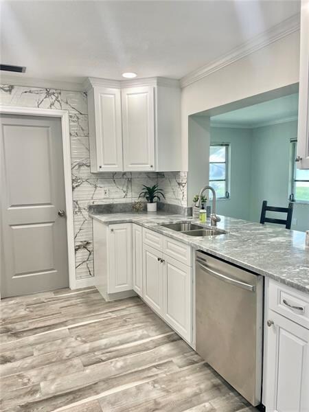 Great lighting in the kitchen too!