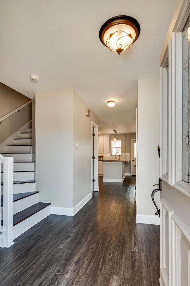 8524 Ellis Dr, North Richland Hills, TX 76182 - photo 3