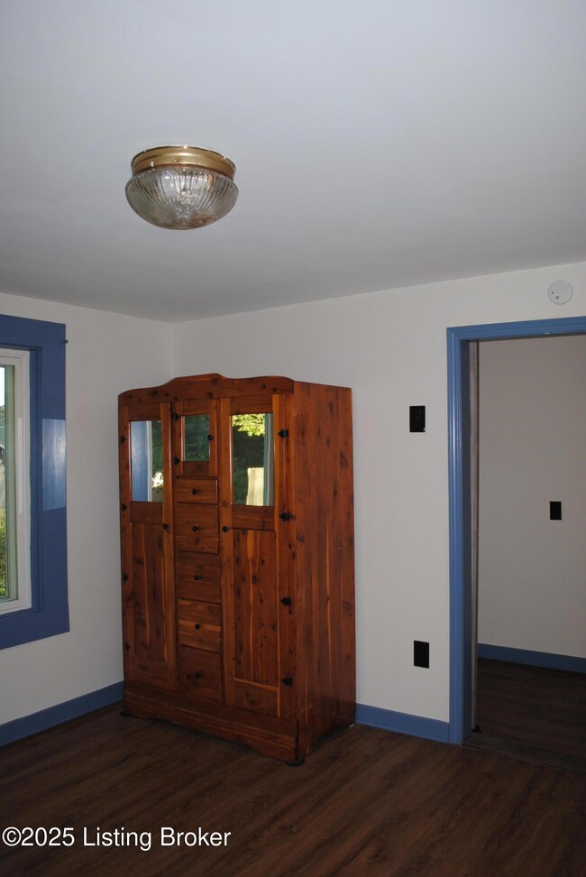 Floor 1 Bedroom-2