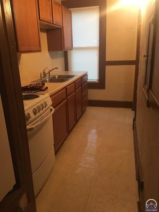 615 SW High Ave, Topeka, KS 66606 - photo 7