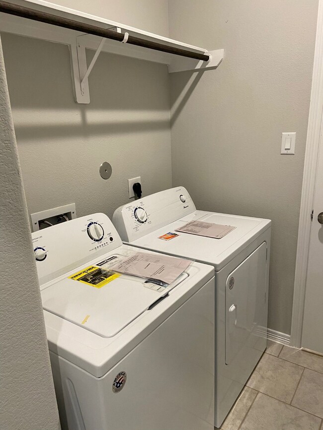 25734 Boxwood Hedge Ln, Tomball, TX 77375 - photo 2