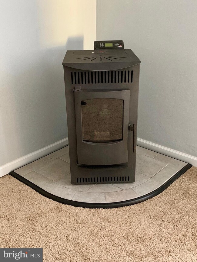 309 Howell Dr, New Castle, DE 19720 - photo 5