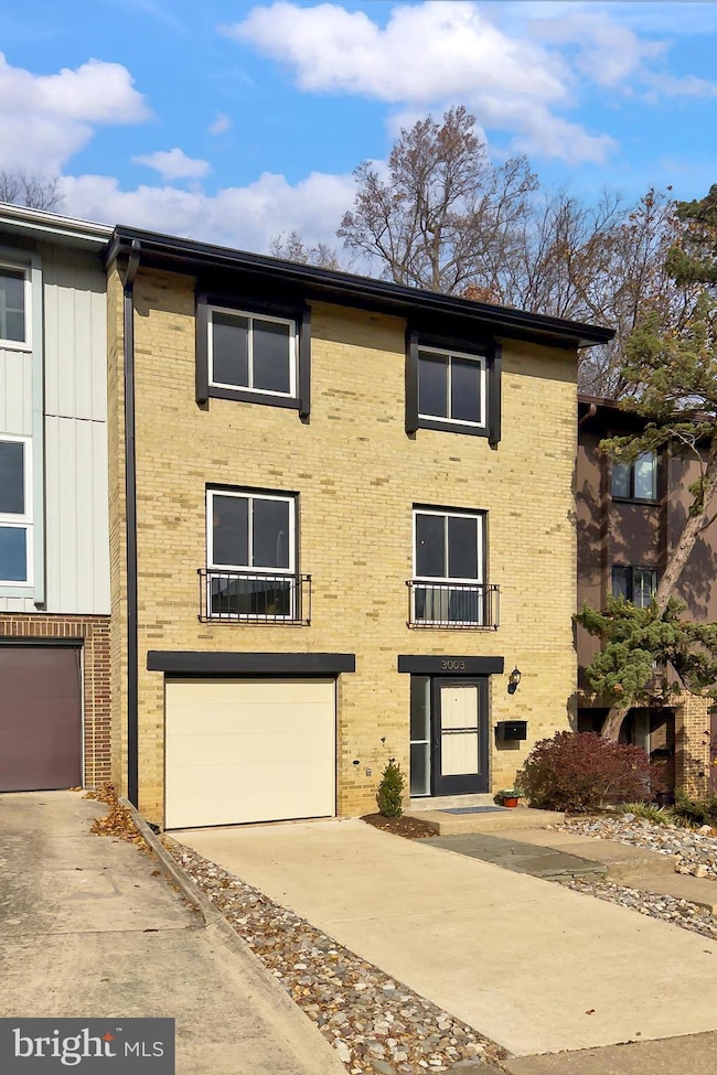 3003 Mission Square Dr, Fairfax, VA 22031 - photo 2