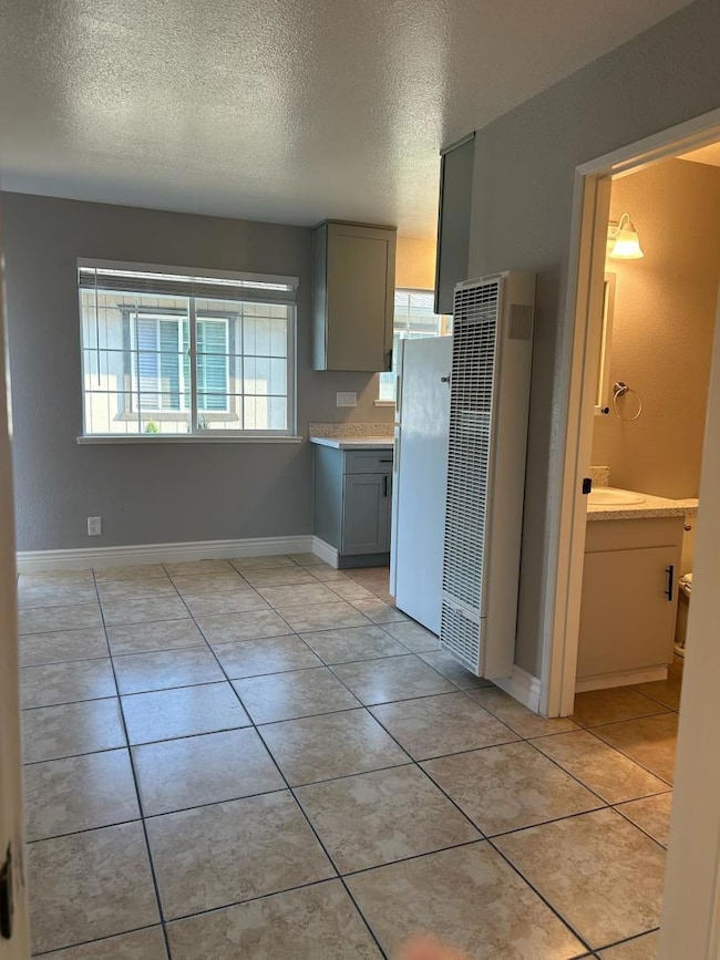 1123 Del Monte Ave unit B, Salinas, CA 93905 - photo 6