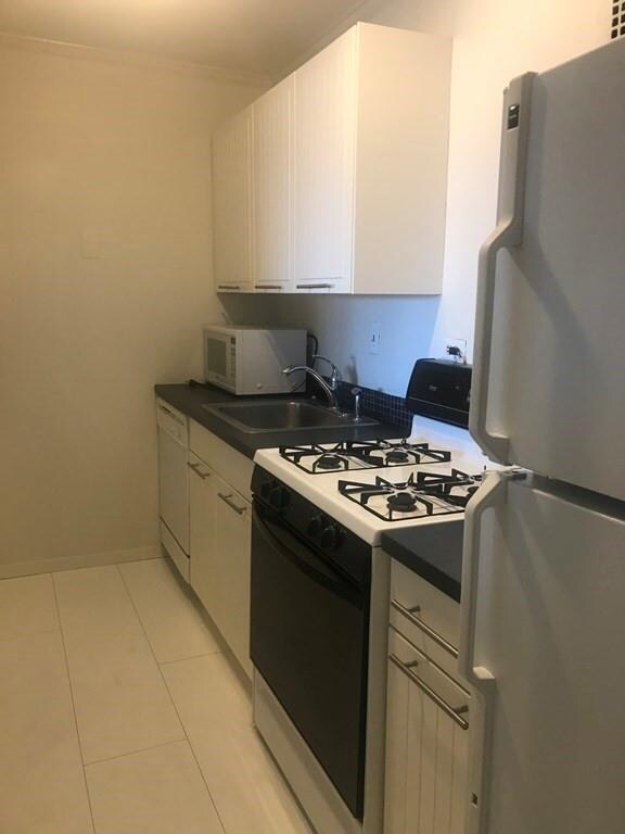 9 Hawthorne Place unit 11F, Boston, MA 02114 - photo 7