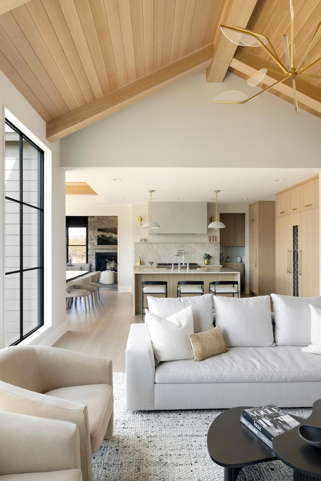 2045 Bridgevine Ct, Independence, MN 55359 - photo 4