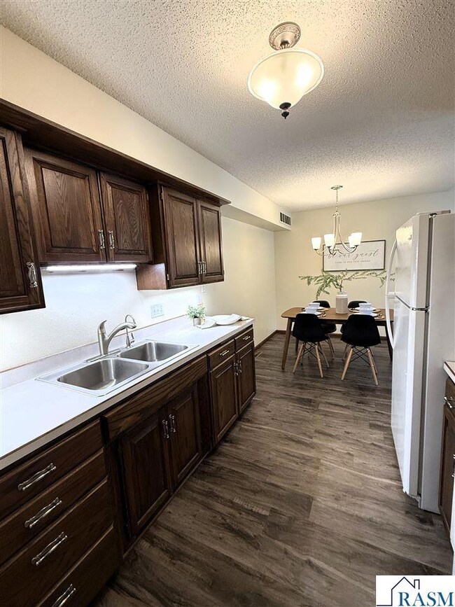 1442 7th St N, New Ulm, MN 56073 - photo 6