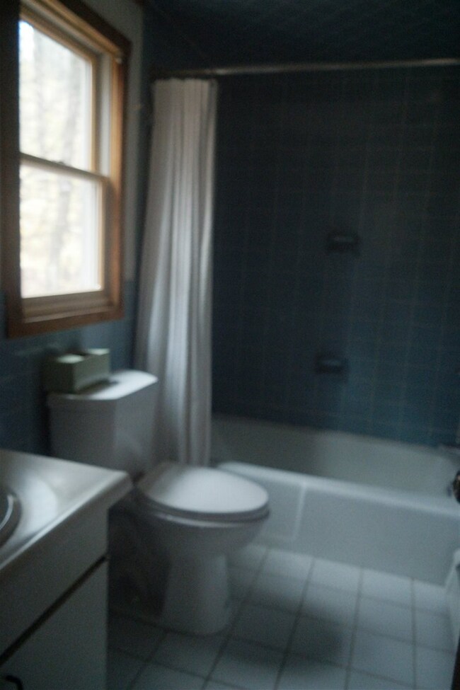 589 Hartford Ave, White River Junction, VT 05001 - photo 4
