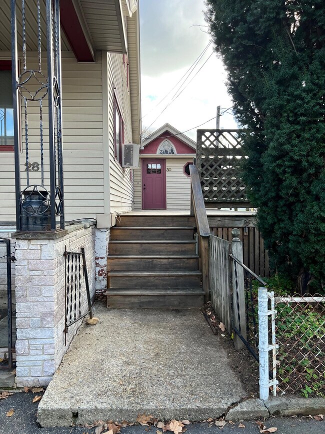 30 Fayette St unit 3, Somersworth, NH 03878 - photo 2