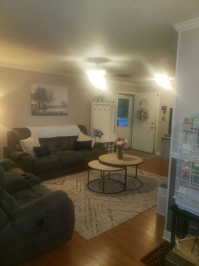 1649 Leytonstone Dr, Wheaton, IL 60189 - photo 6