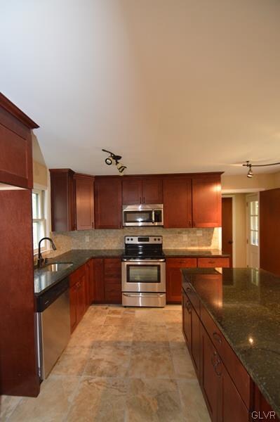 1 Hallvard Terrace, Other Nj Counties, PA 07866 - photo 6