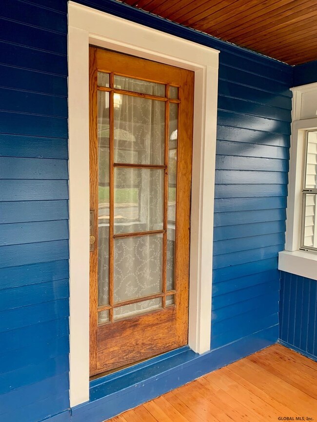 637 Delaware Ave, Albany, NY 12209 - photo 3