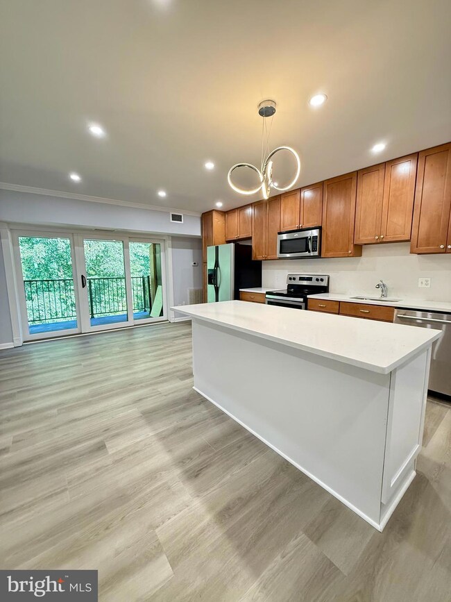 11603 Stoneview Square unit 21C, Reston, VA 20191 - photo 5