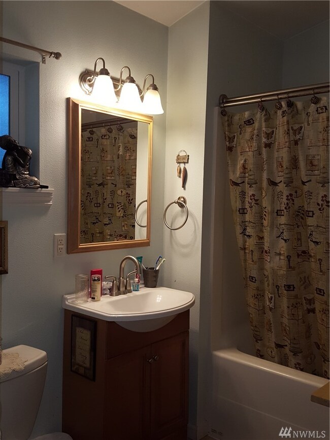 170 E Emerald Lake Dr W, Grapeview, WA 98546 - photo 3