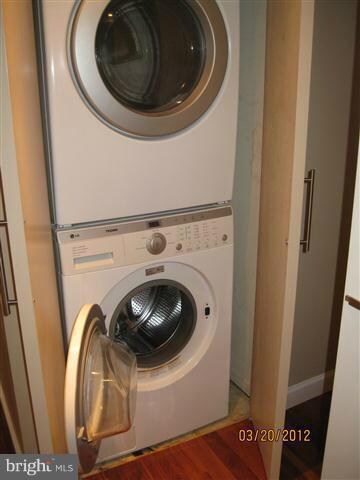 1675 Parkcrest Cir unit 4E/100, Reston, VA 20190 - photo 6