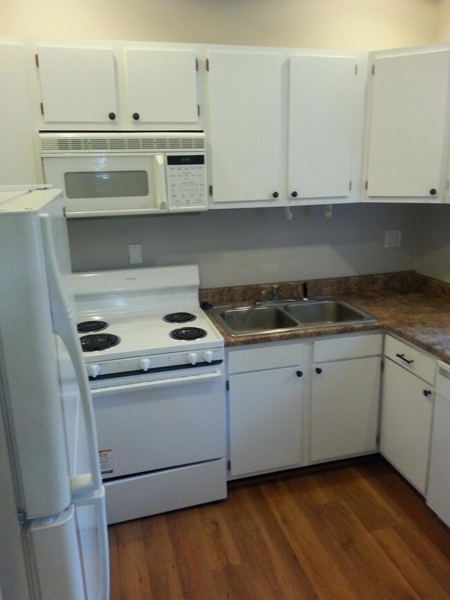 2014 duplex kitchen