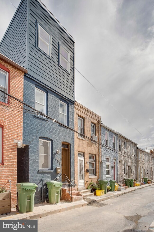 309 S Duncan St, Baltimore, MD 21231 - photo 2