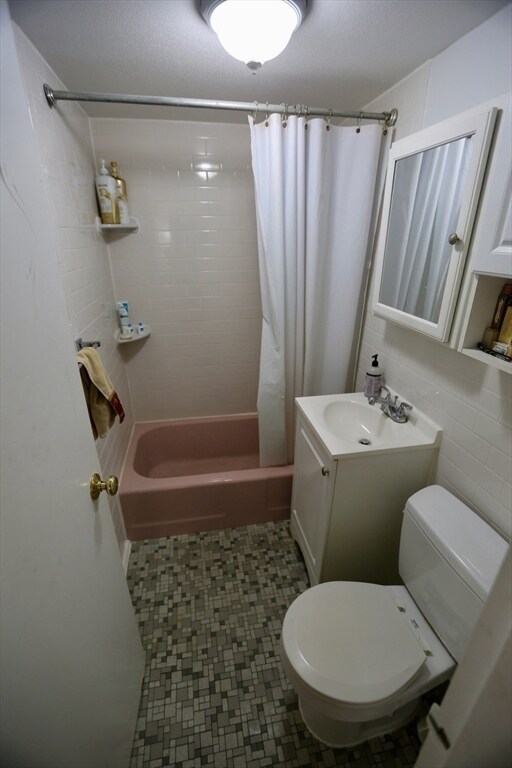 55A Saint Paul St unit 4, Brookline, MA 02446 - photo 5