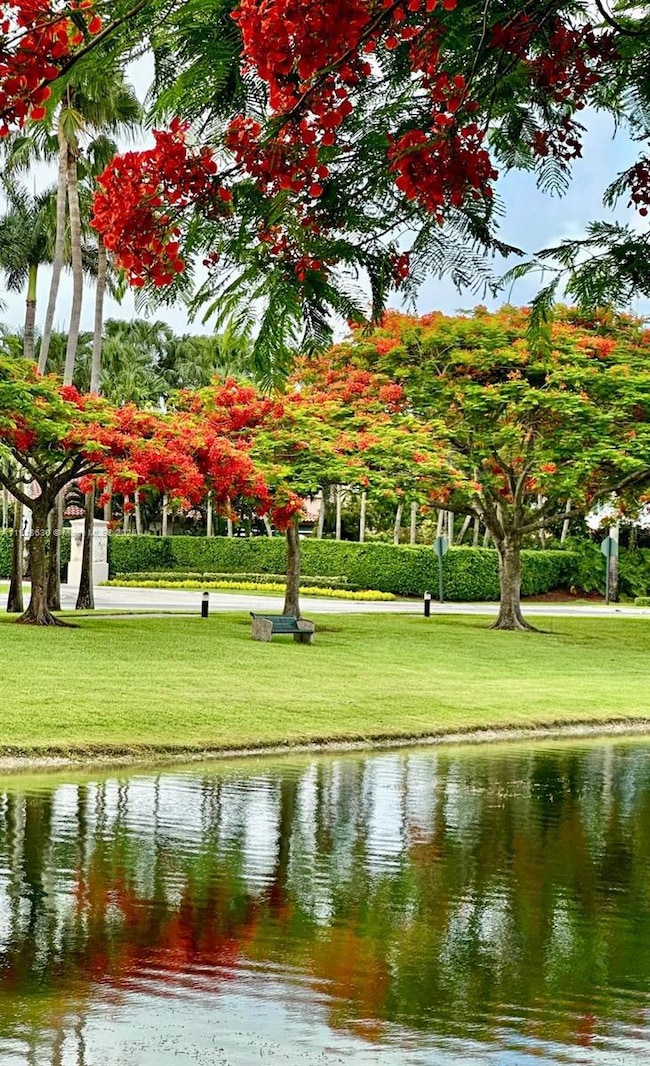 10794 NW 70th St, Doral, FL 33178 - photo 5