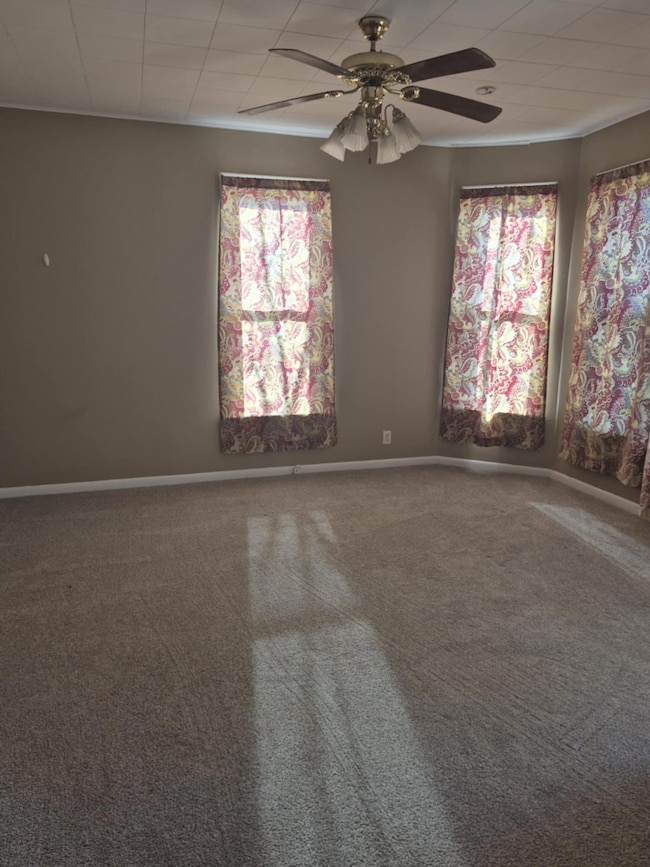 207 Parmalee St, Muscatine, IA 52761 - photo 5